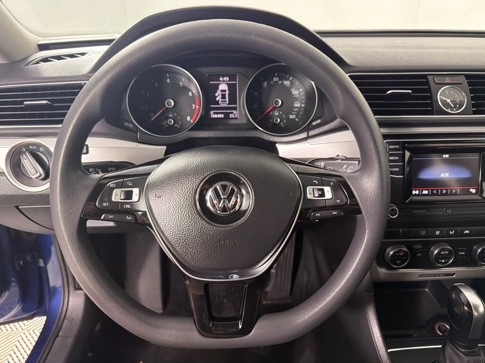 2016 Volkswagen Passat - Image 14 of 21