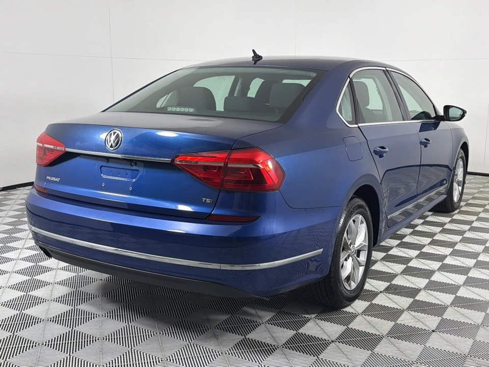 2016 Volkswagen Passat - Image 5 of 21
