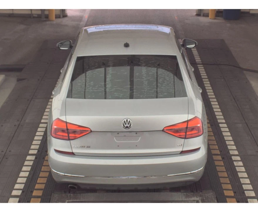 2016 Volkswagen Passat - Image 6 of 15