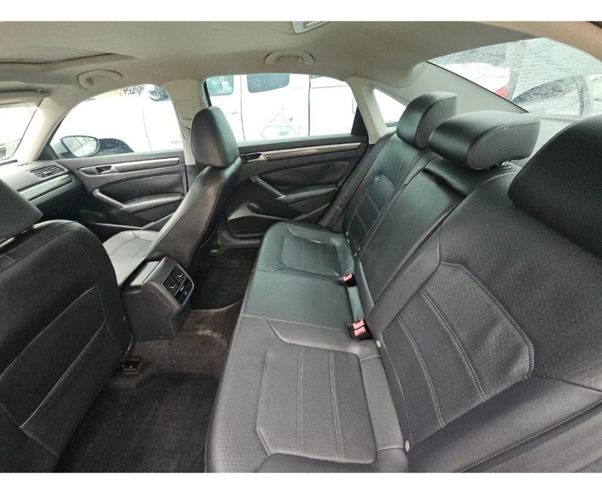 2016 Volkswagen Passat - Image 13 of 15