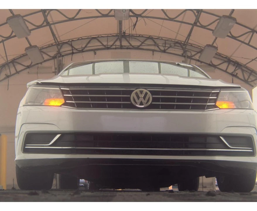 2016 Volkswagen Passat - Image 3 of 15