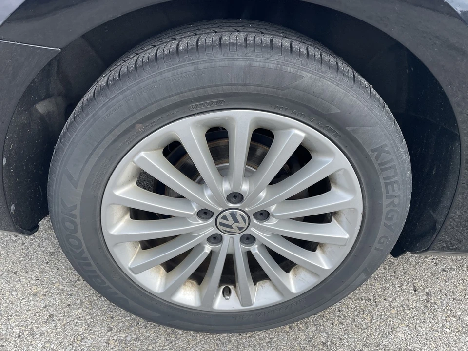 2016 Volkswagen Passat - Image 13 of 21