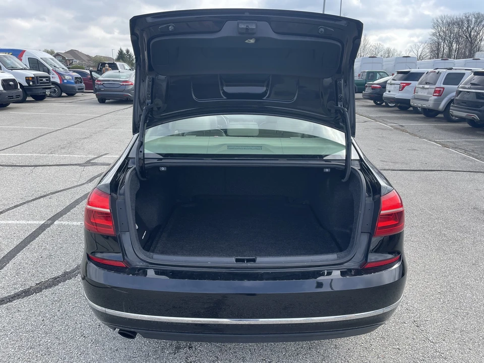 2016 Volkswagen Passat - Image 15 of 21