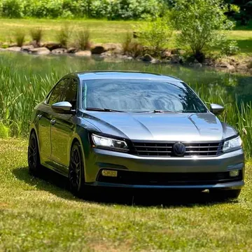 2016 Volkswagen Passat Turbo Sedan 4D