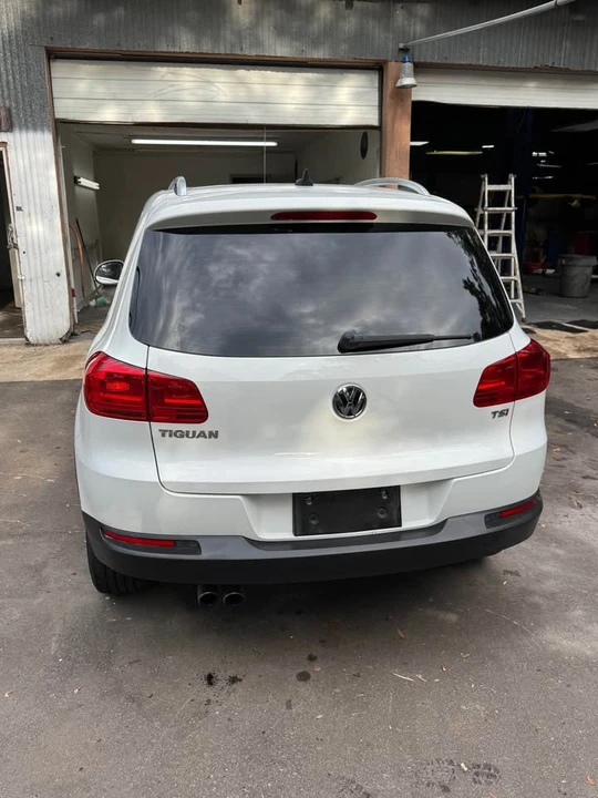2016 Volkswagen Tiguan - Image 10 of 13