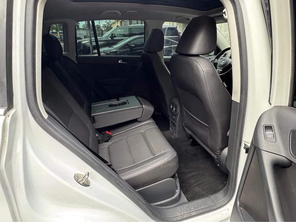 2016 Volkswagen Tiguan - Image 2 of 13