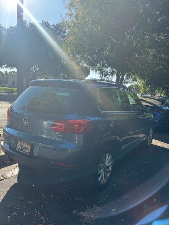 2016 Volkswagen Tiguan - Image 2 of 4