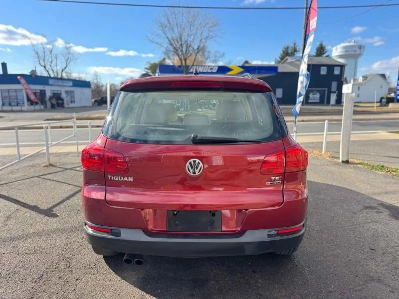 2016 Volkswagen Tiguan - Image 12 of 12