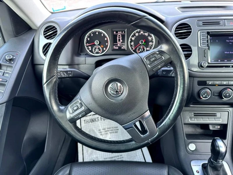 2016 Volkswagen Tiguan - Image 11 of 12