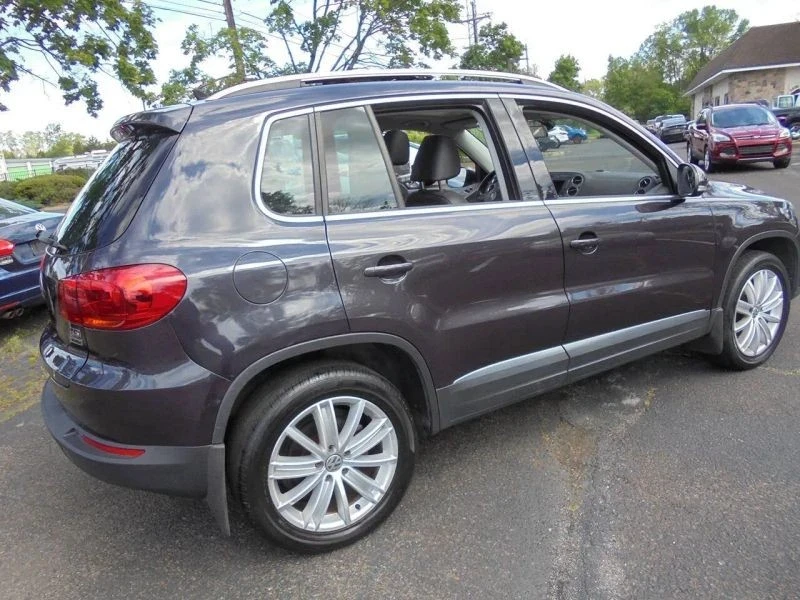 2016 Volkswagen Tiguan - Image 9 of 12