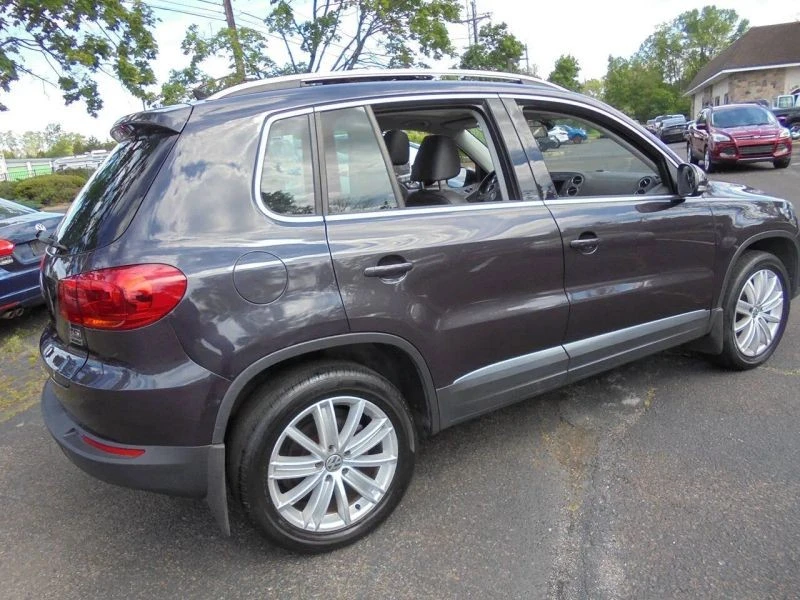 2016 Volkswagen Tiguan - Image 9 of 12