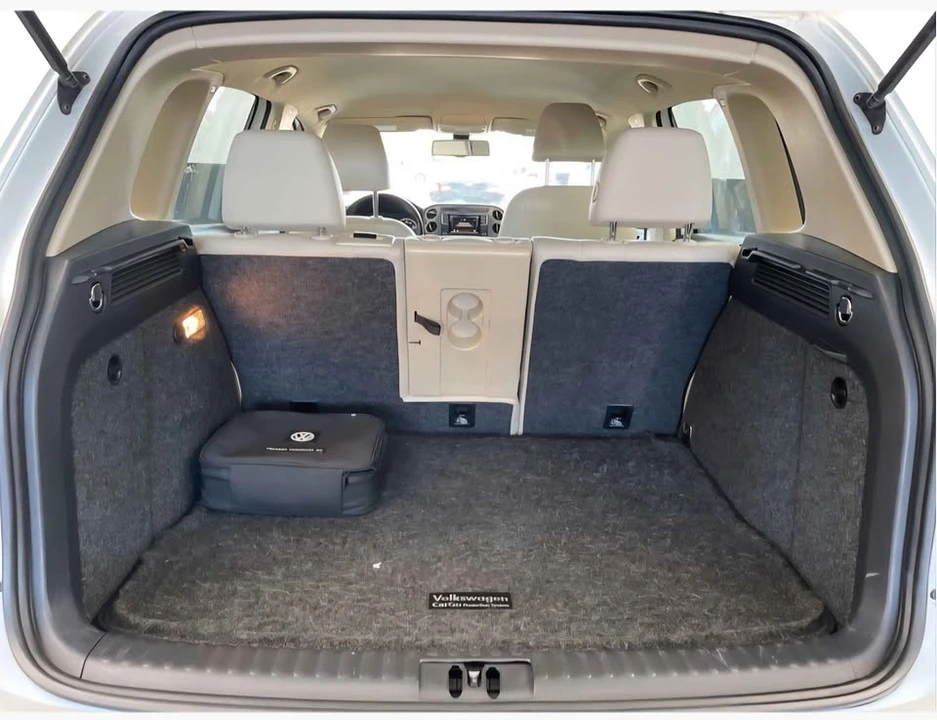 2016 Volkswagen Tiguan - Image 10 of 11