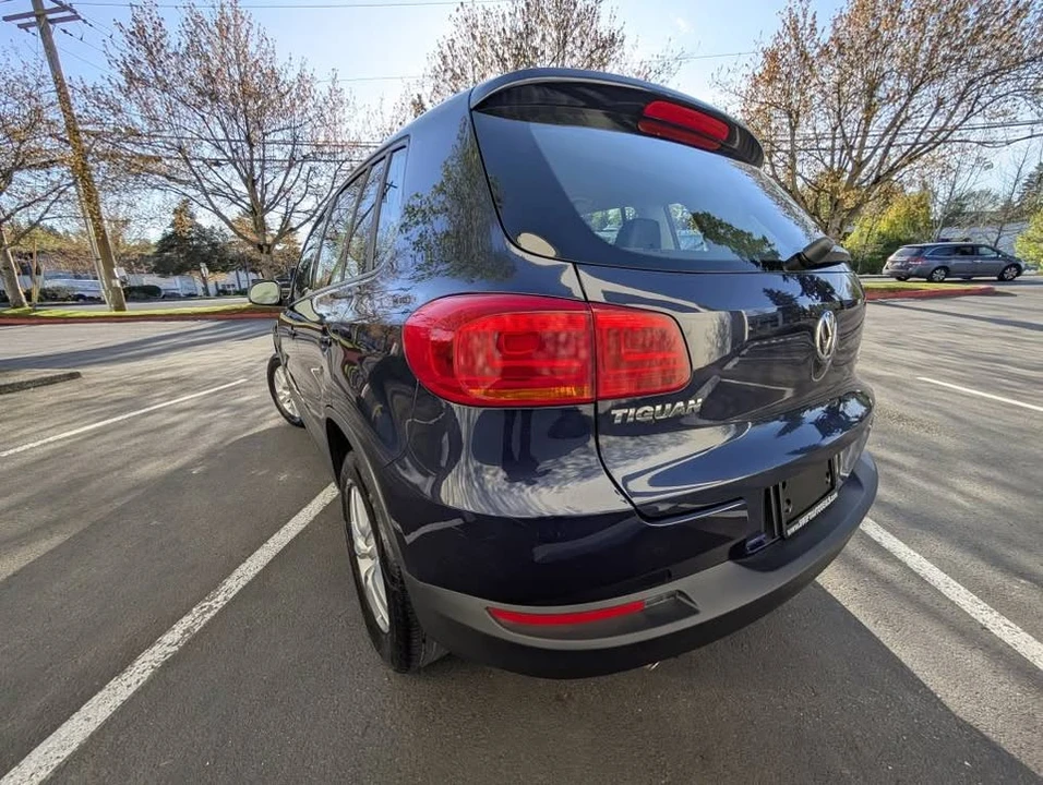 2016 Volkswagen Tiguan - Image 4 of 16
