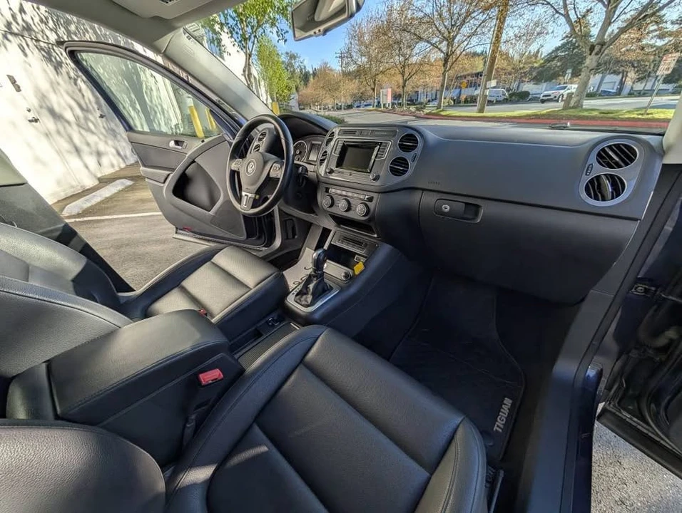 2016 Volkswagen Tiguan - Image 11 of 16