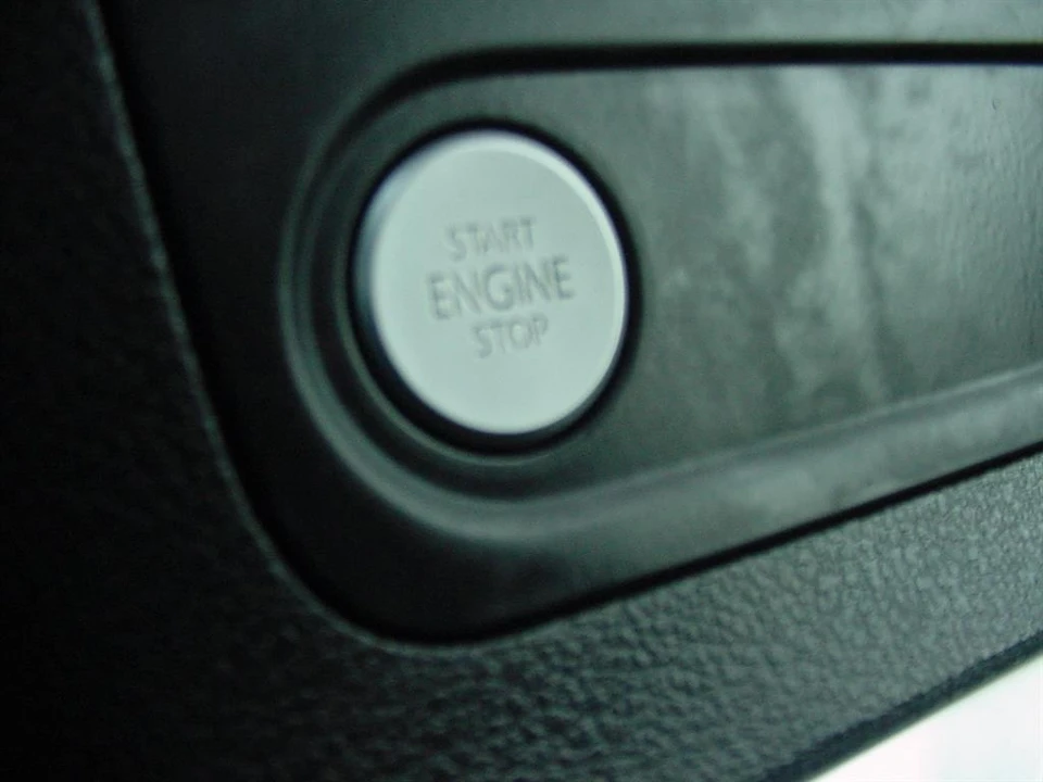 2016 Volkswagen Tiguan - Image 12 of 12