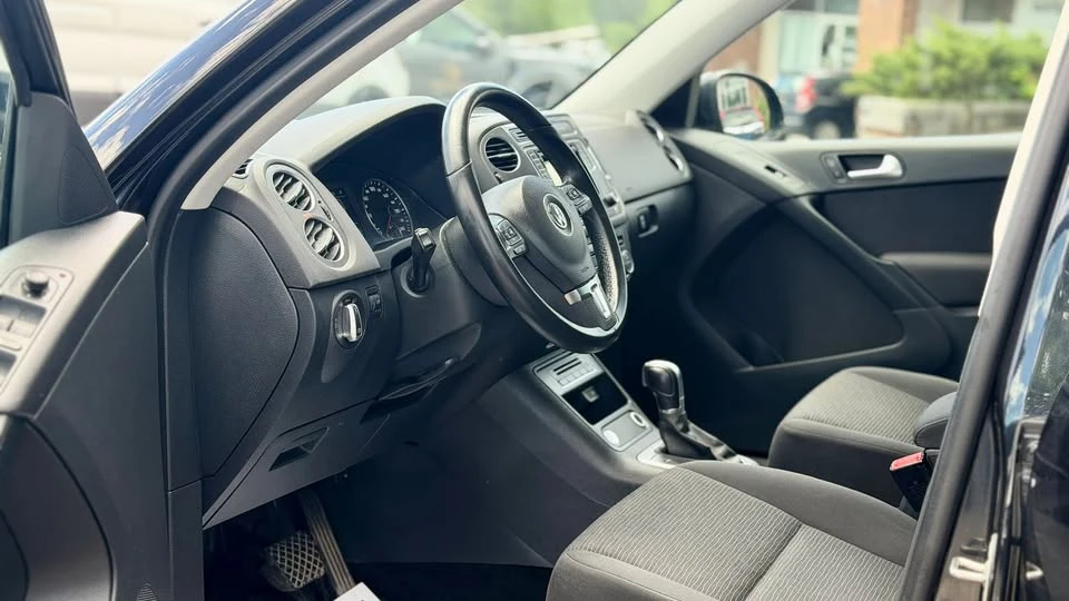 2016 Volkswagen Tiguan - Image 11 of 21