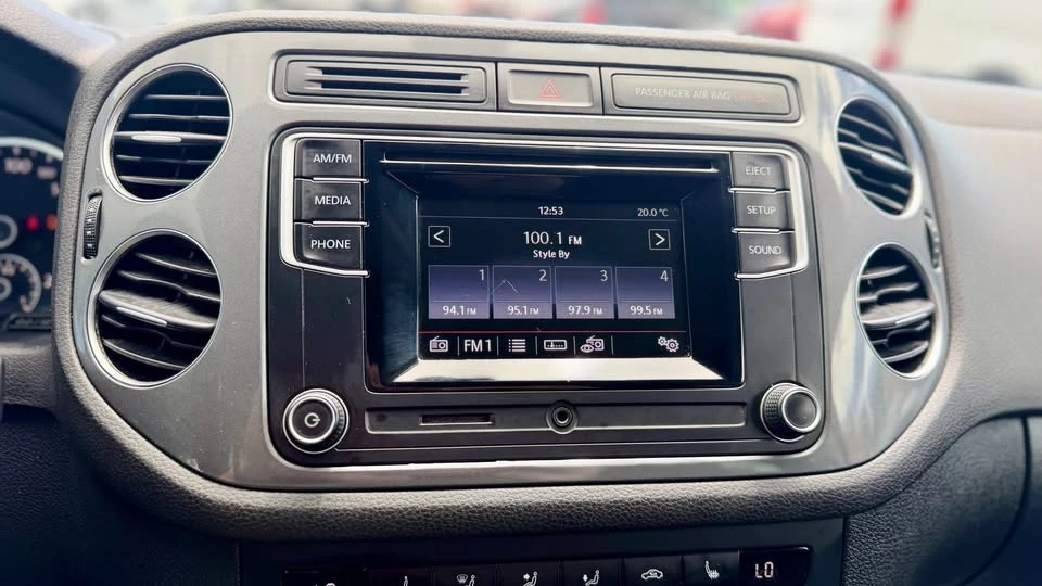 2016 Volkswagen Tiguan - Image 15 of 21