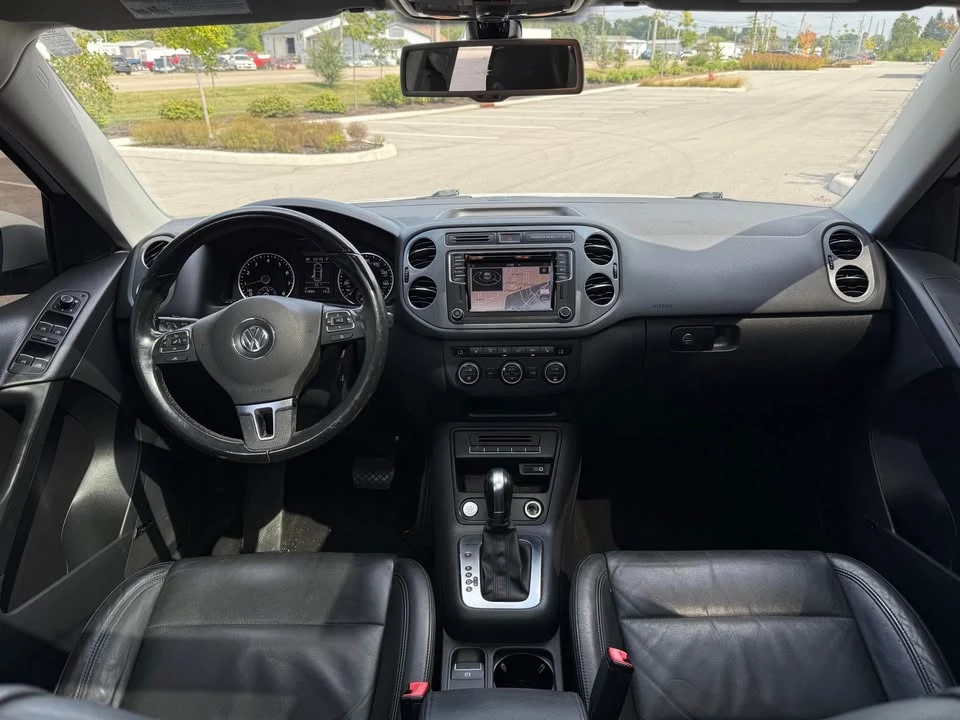 2016 Volkswagen Tiguan - Image 2 of 20