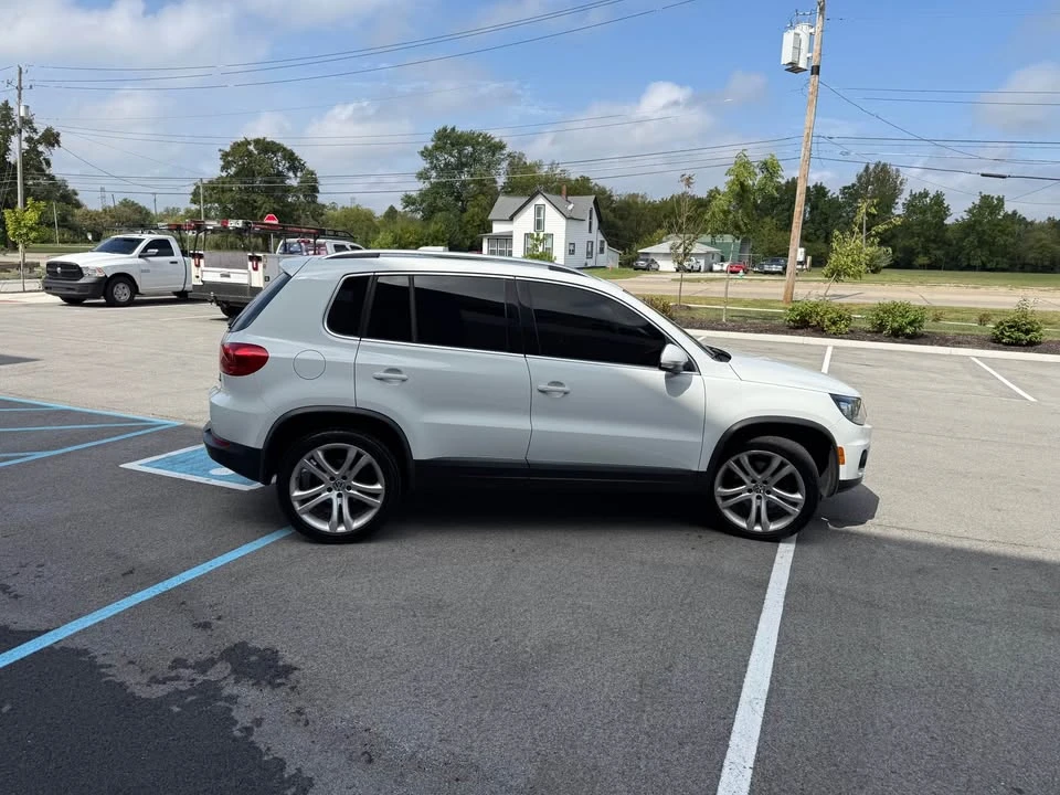 2016 Volkswagen Tiguan - Image 8 of 20