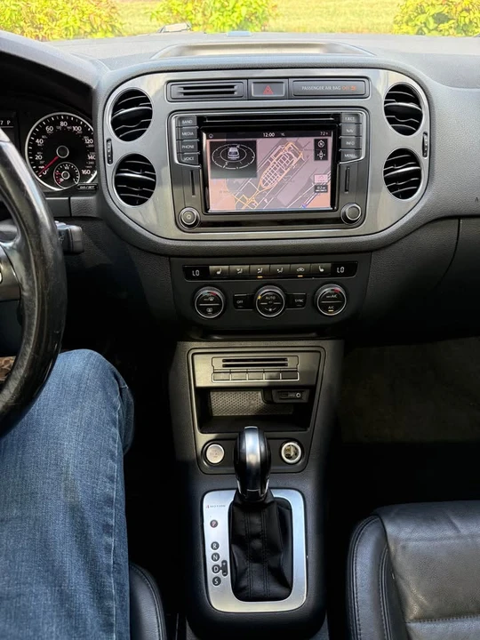2016 Volkswagen Tiguan - Image 9 of 20