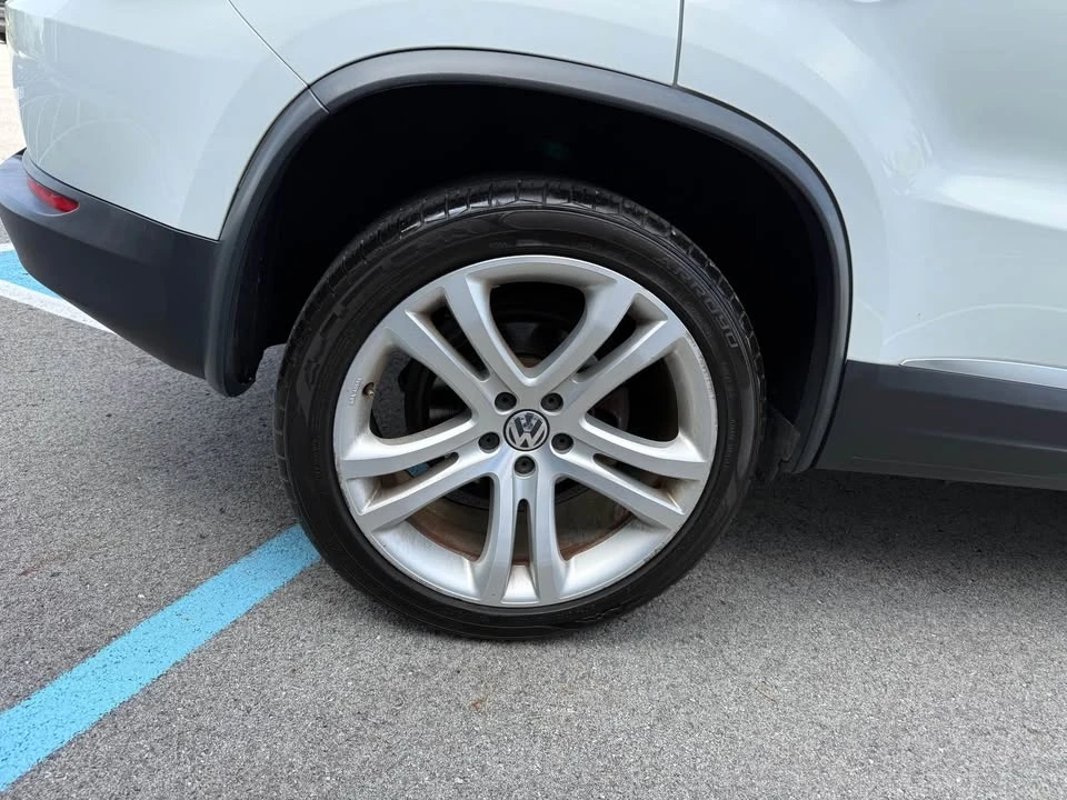 2016 Volkswagen Tiguan - Image 12 of 20