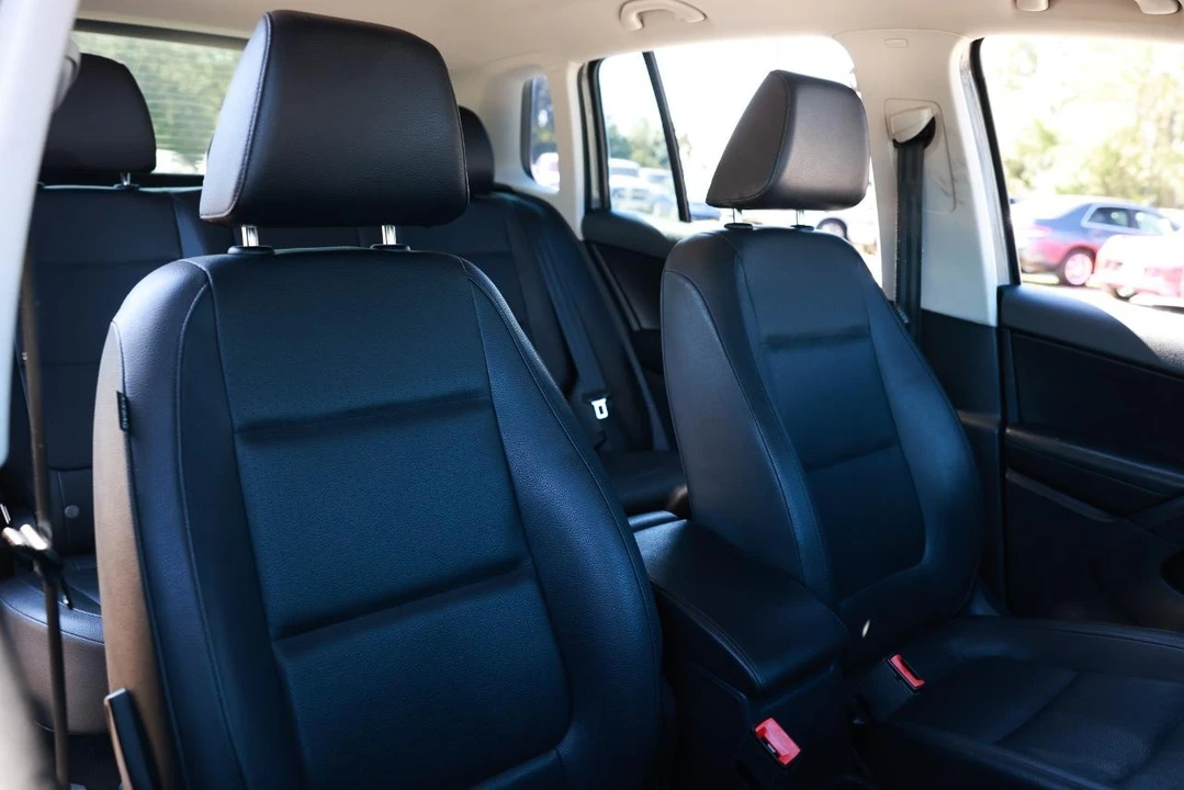 2016 Volkswagen Tiguan - Image 16 of 21