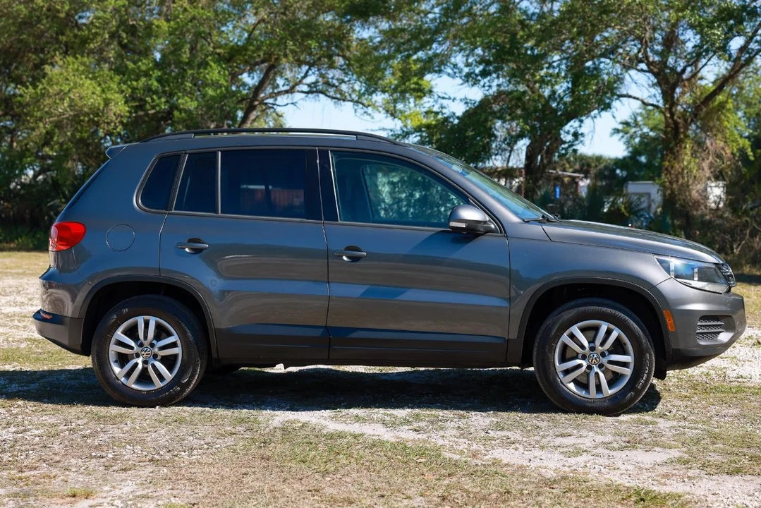 2016 Volkswagen Tiguan - Image 13 of 21