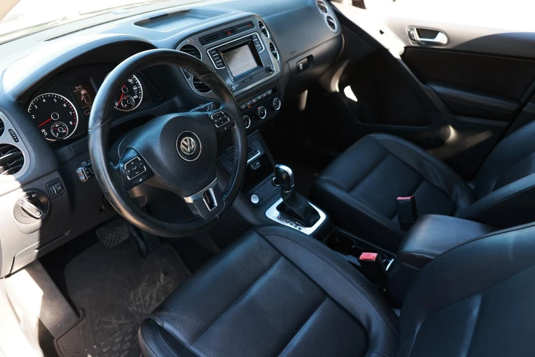 2016 Volkswagen Tiguan - Image 4 of 21