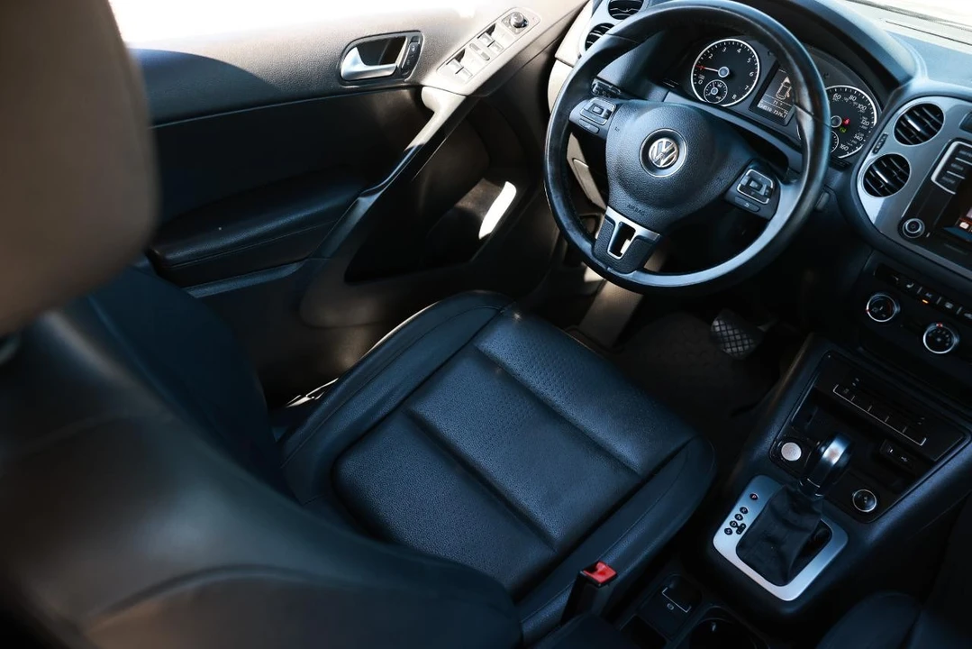 2016 Volkswagen Tiguan - Image 20 of 21