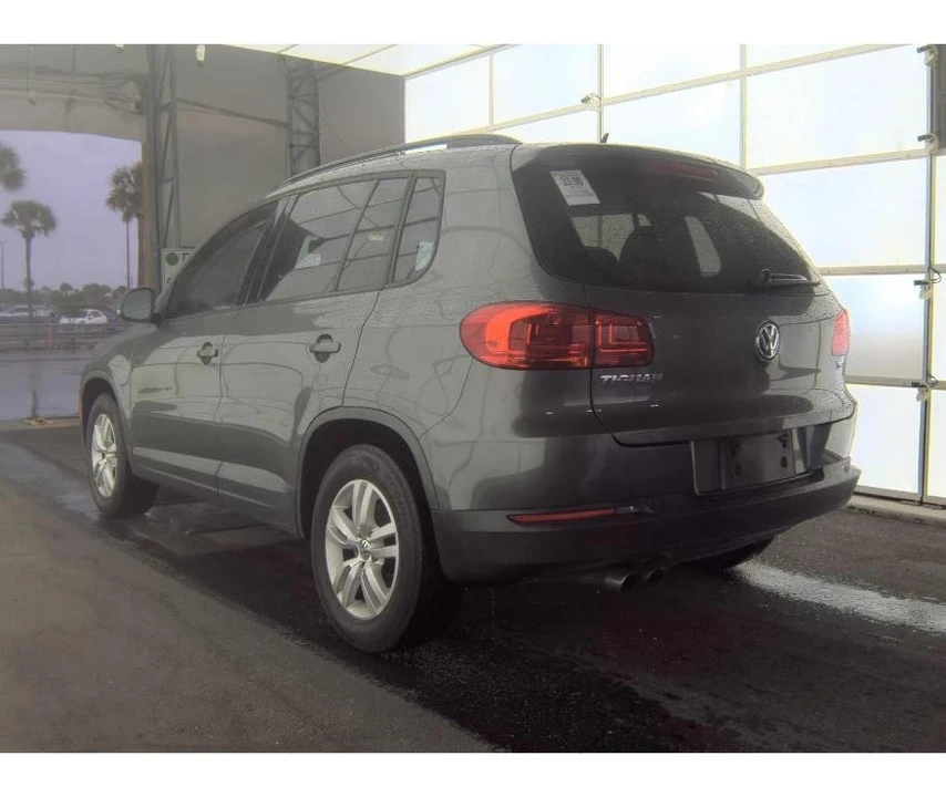 2016 Volkswagen Tiguan - Image 8 of 15