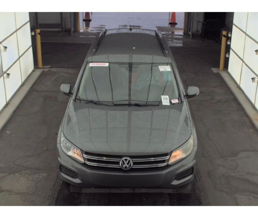2016 Volkswagen Tiguan - Image 2 of 15