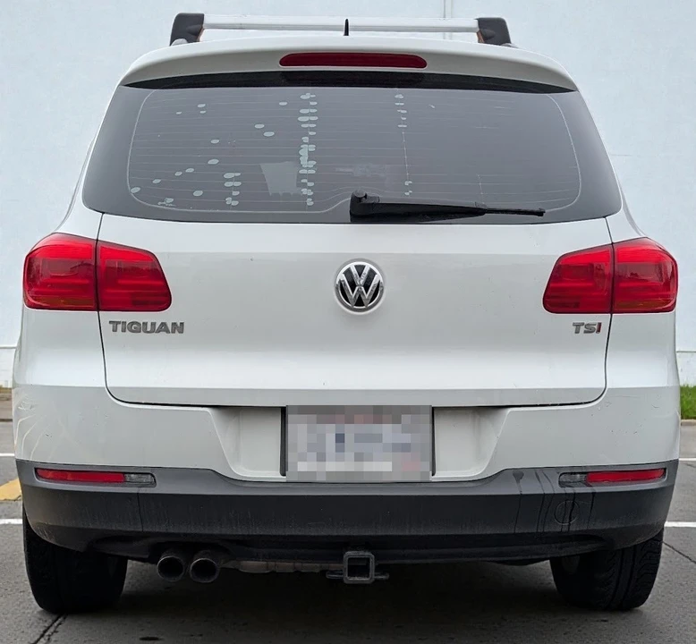 2016 Volkswagen Tiguan - Image 2 of 20