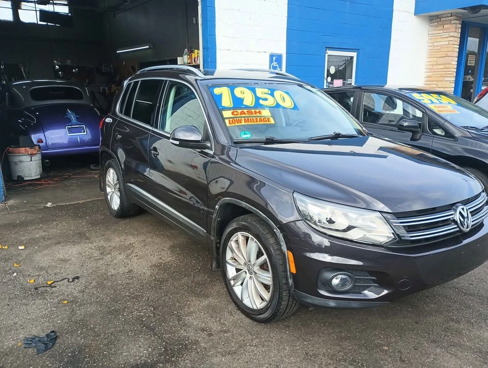2016 Volkswagen Tiguan - Image 2 of 6