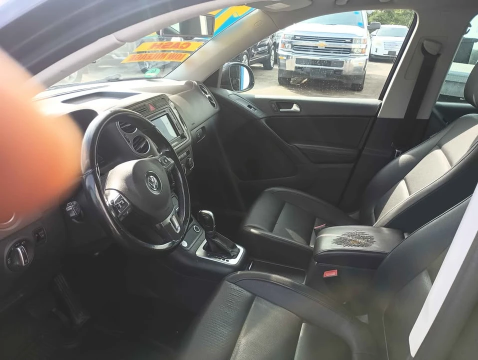 2016 Volkswagen Tiguan - Image 5 of 6