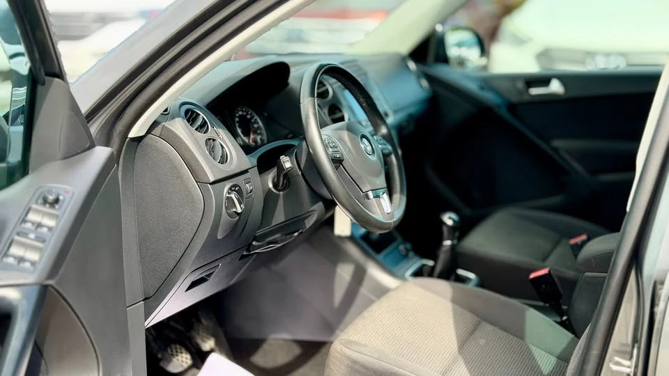 2016 Volkswagen Tiguan - Image 10 of 20