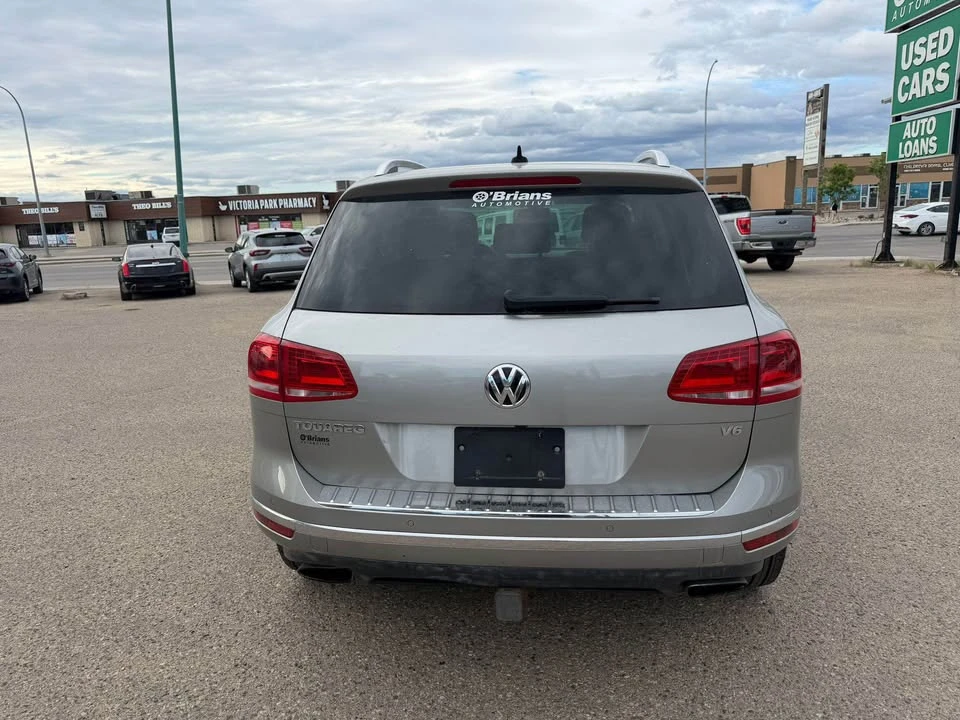 2016 Volkswagen Touareg - Image 8 of 12