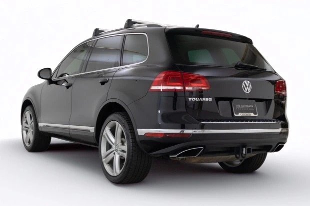 2016 Volkswagen Touareg - Image 2 of 8