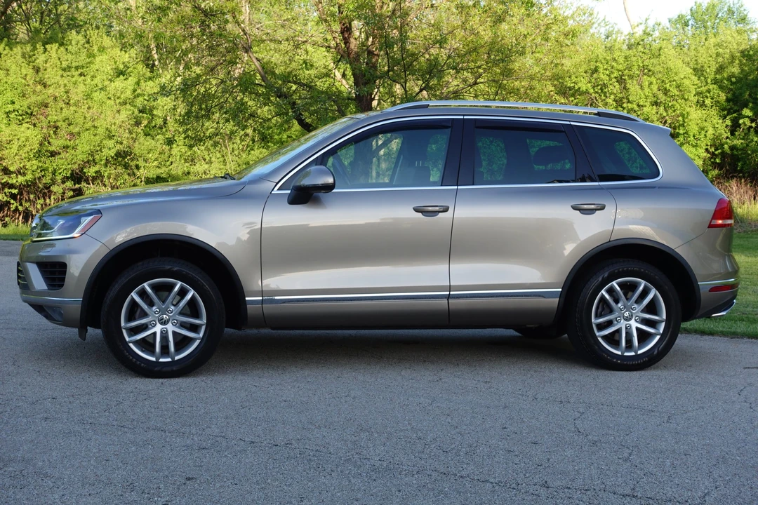 2016 Volkswagen Touareg - Image 5 of 31