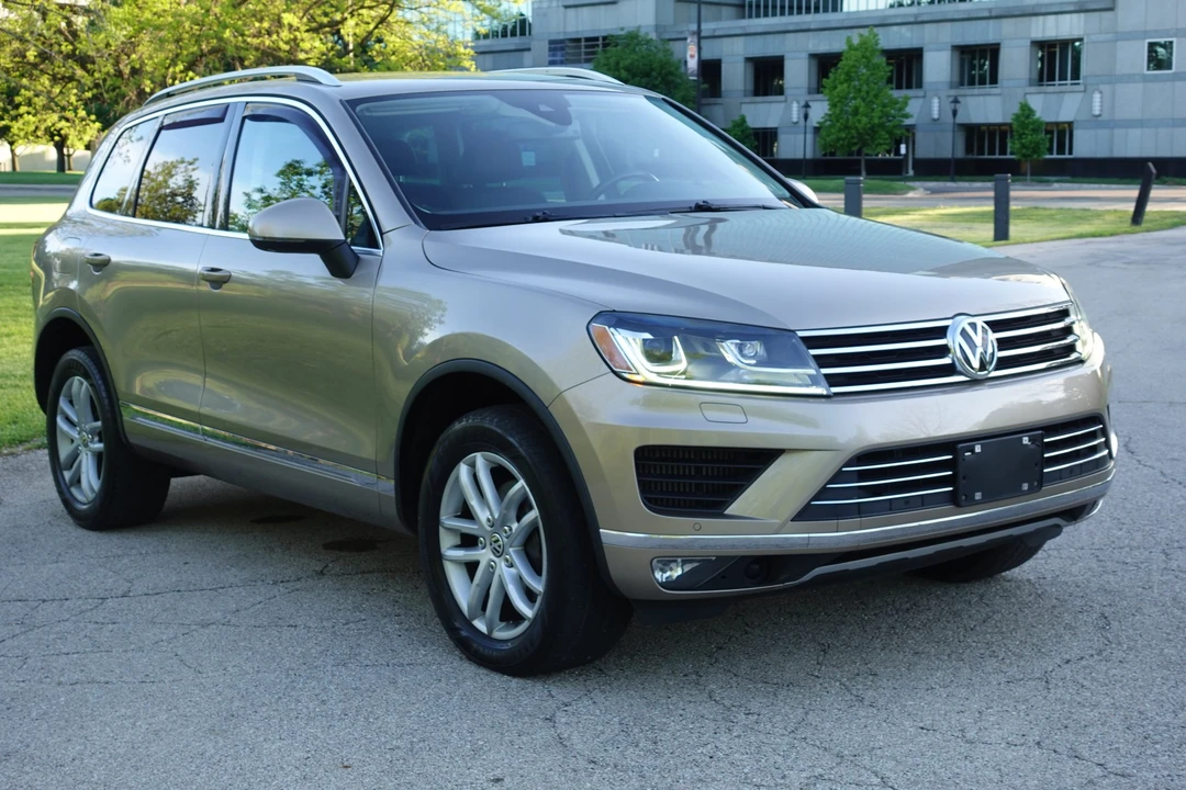 2016 Volkswagen Touareg - Image 17 of 31