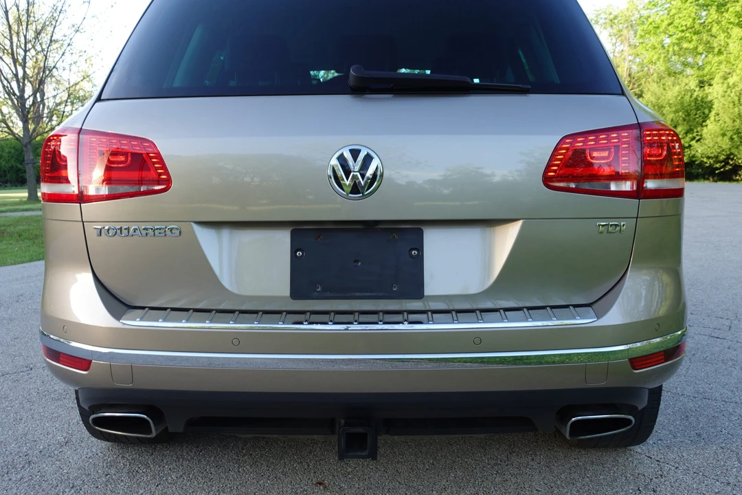 2016 Volkswagen Touareg - Image 23 of 31