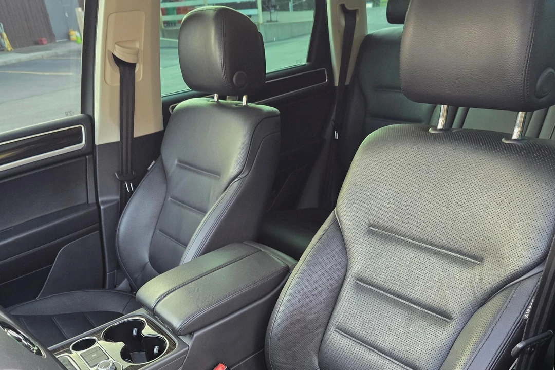2016 Volkswagen Touareg - Image 25 of 31