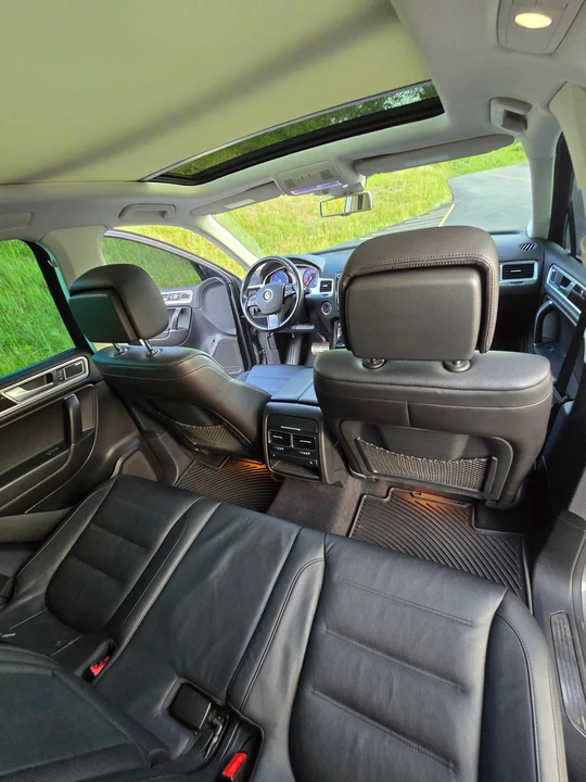 2016 Volkswagen Touareg - Image 30 of 31