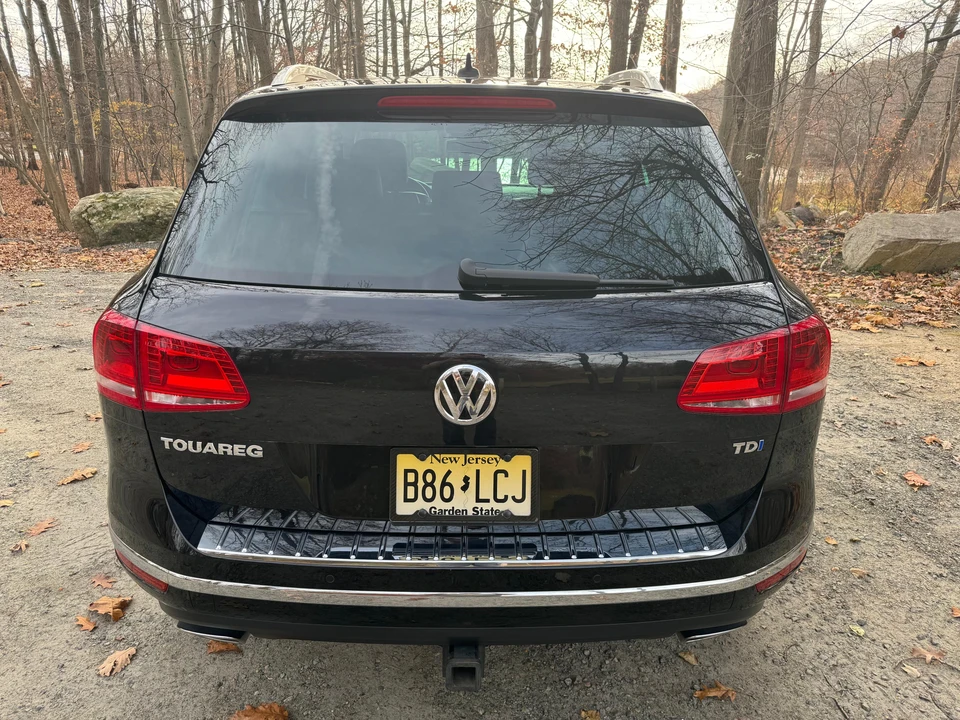 2016 Volkswagen Touareg - Image 8 of 31