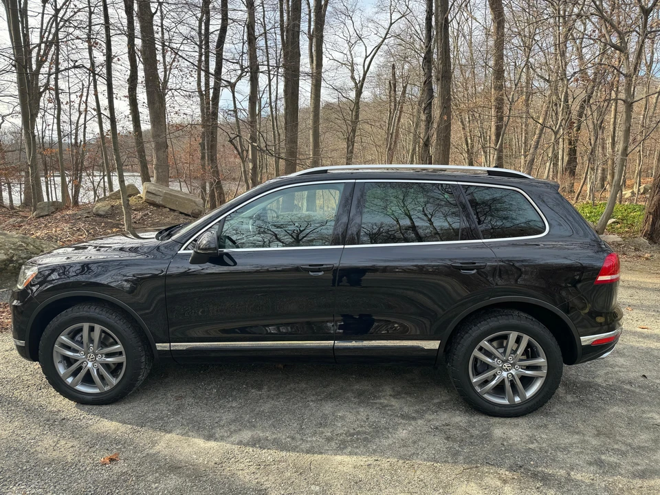 2016 Volkswagen Touareg - Image 7 of 31