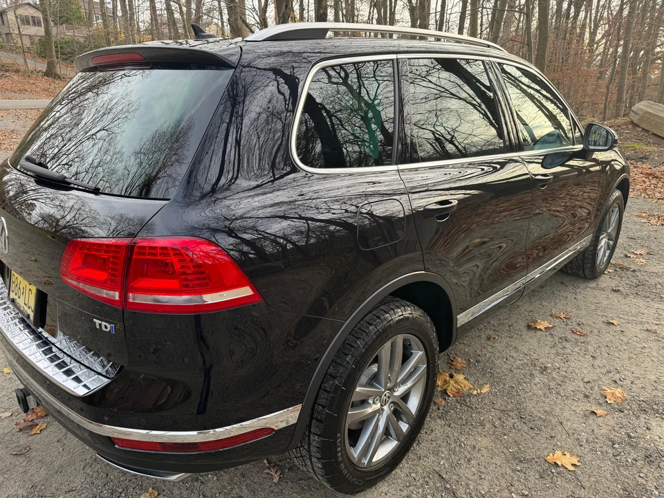 2016 Volkswagen Touareg - Image 27 of 31