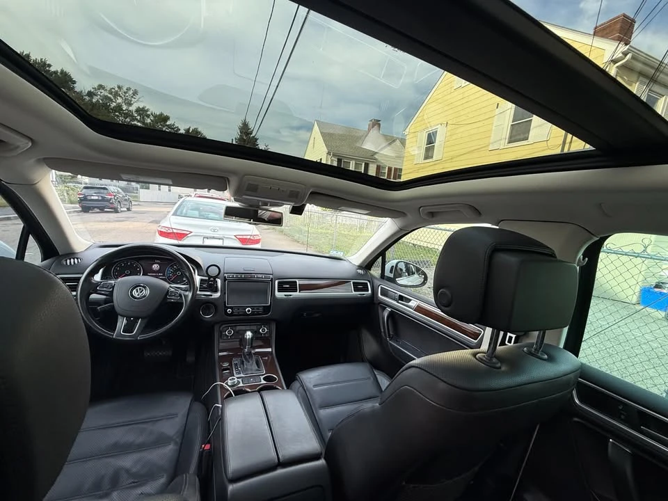2016 Volkswagen Touareg - Image 7 of 8
