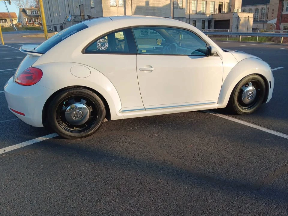 2016 Volkswagen A5 Beetle - Image 6 of 13