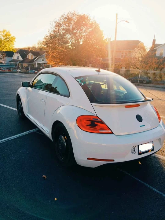 2016 Volkswagen A5 Beetle - Image 5 of 13