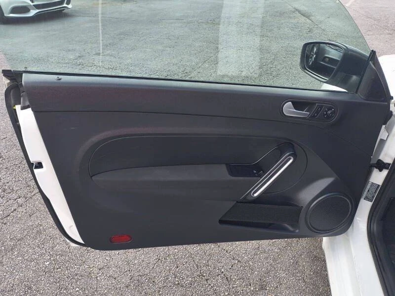 2016 Volkswagen A5 Beetle - Image 17 of 17