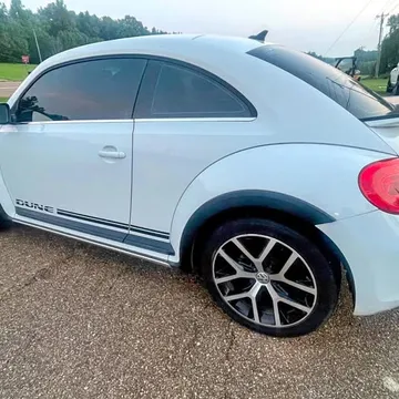2016 Volkswagen Beetle Dune Edition